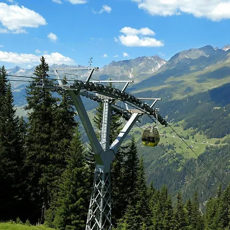 Zangerl * See