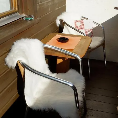 Zangerl Apartment *