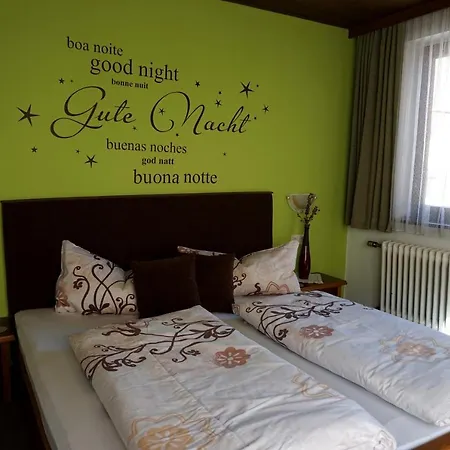 Zangerl Apartment *